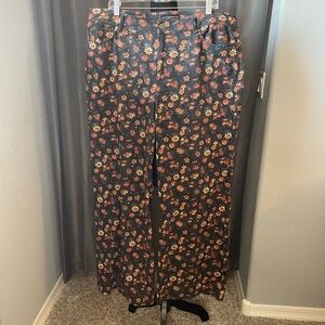 66. Peruvian Connection Women’s Floral Pants, Size 16, EUC